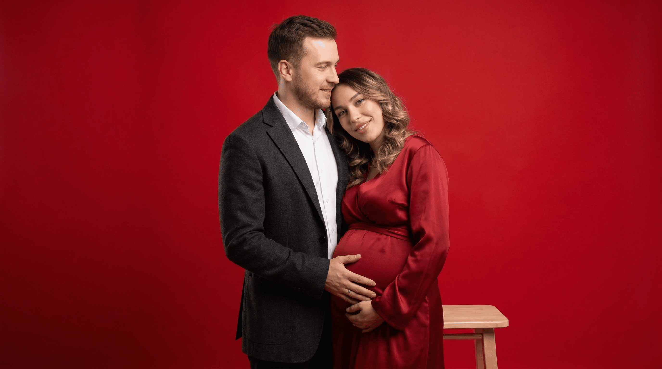 Фотостудия съемка беременной с мужем