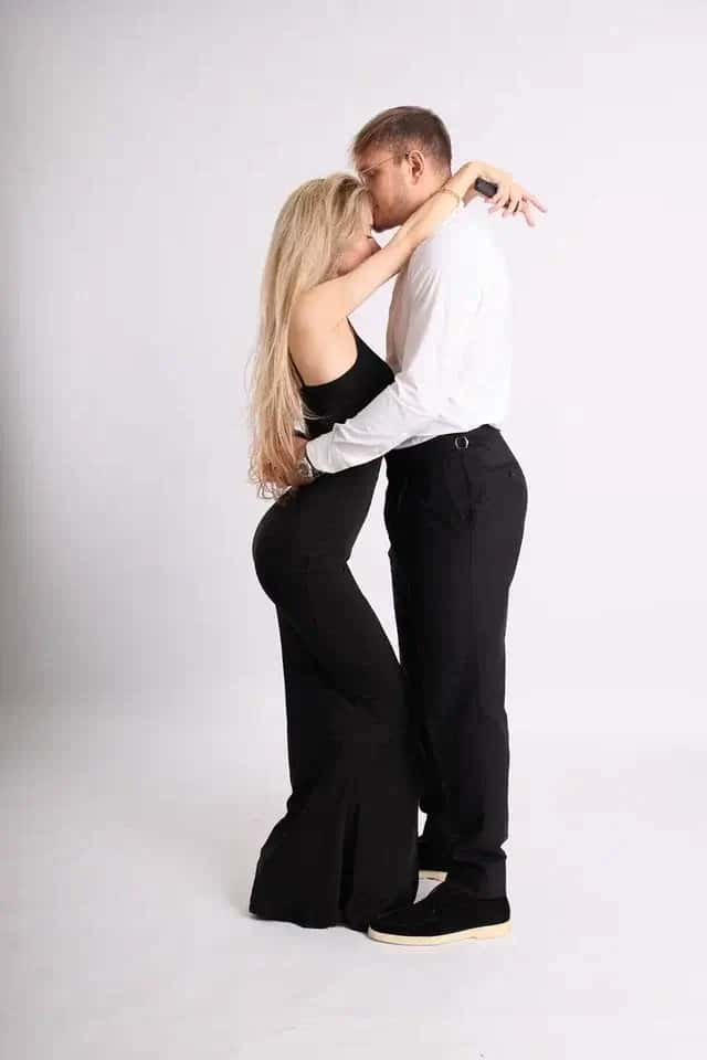 фото с пультом нижний